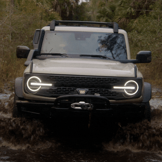 2022 Ford Bronco® Everglades™ gif 1x1